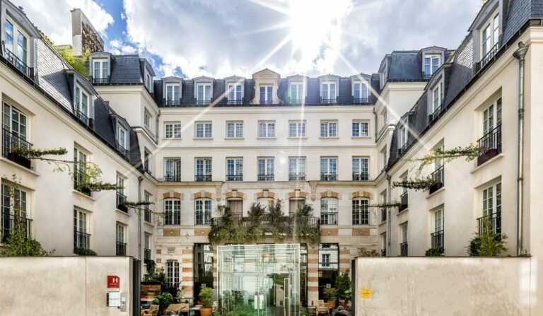Kube Hotel Paris – Ice Bar