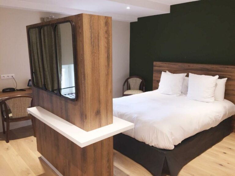 One or more beds in accommodation at Aux Terrasses