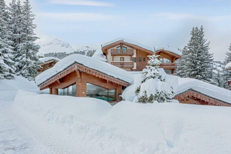 Отель Les Sherpas зимой
