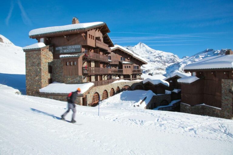 Hotel Les Suites Du Montana in winter