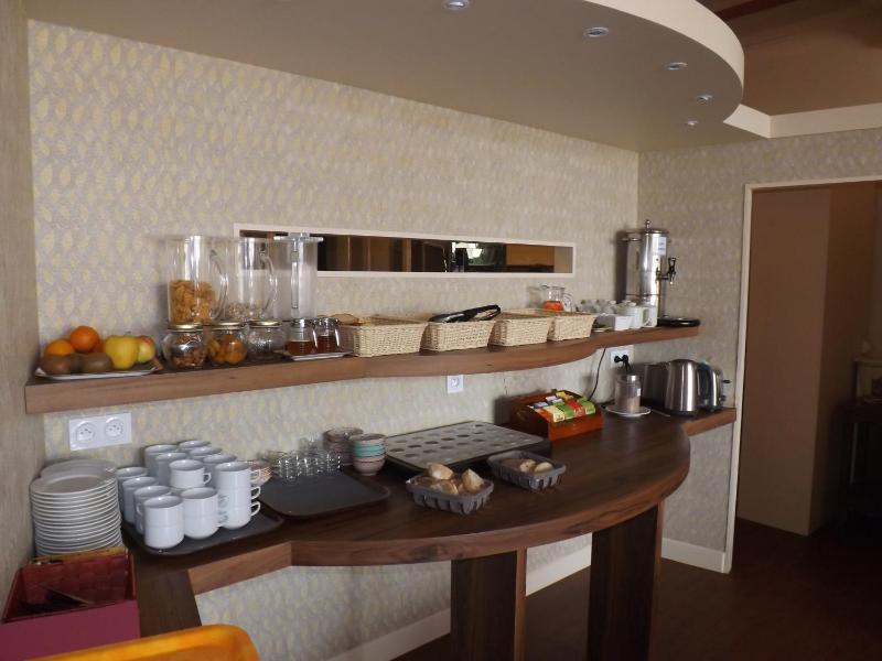 Cuisine ou kitchenette dans l'établissement Hotel Restaurant Le Parc