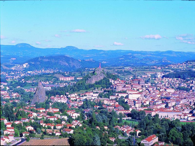Vue panoramique sur l'établissement Deltour Hotel Le Puy En Velay