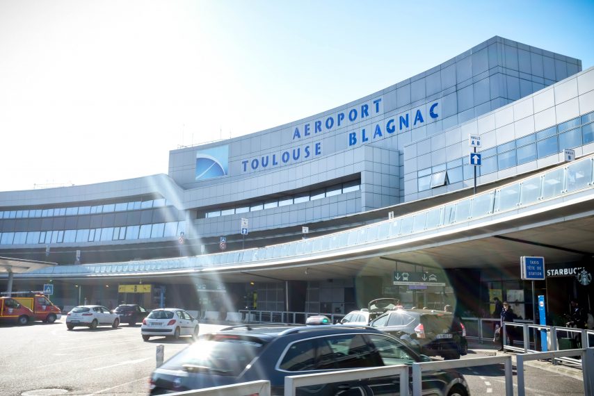 Toulouse-Blagnac Airport best nearby hotels