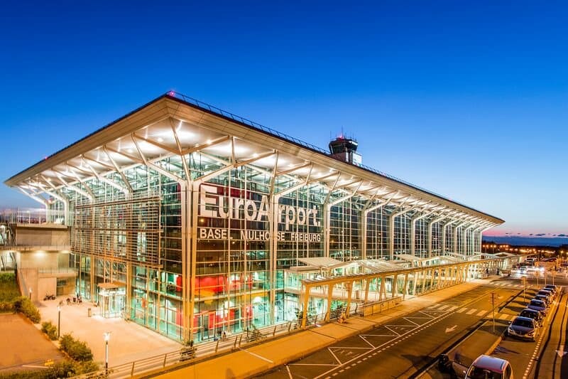 Евроаэропорт Базель-Мюлуз-Фрайбург топ 2 отелей