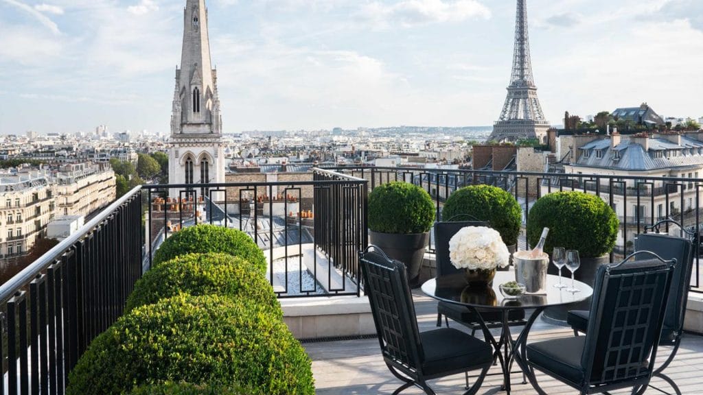 12 парижских дворцов - Список парижских дворцов