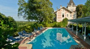 Poitou charentes charming hotels 5 stars