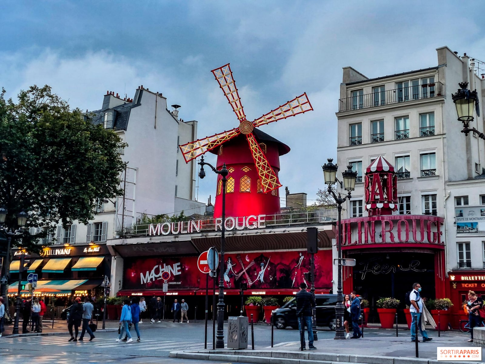 Festlicher Aufenthalt in Paris - Hotels in der Nähe des Moulin Rouge