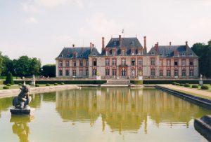 ch&acirc;teau de Breteuil ch&acirc;teau fran&ccedil;ais situ&eacute; &agrave; Choisel