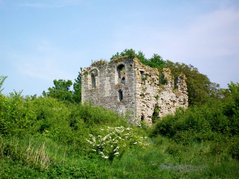 château de Montmélian ancien château fort de Montmélian (Mortefontaine)